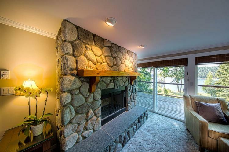 Gowlland Harbour Resort Heriot Bay 외부 사진
