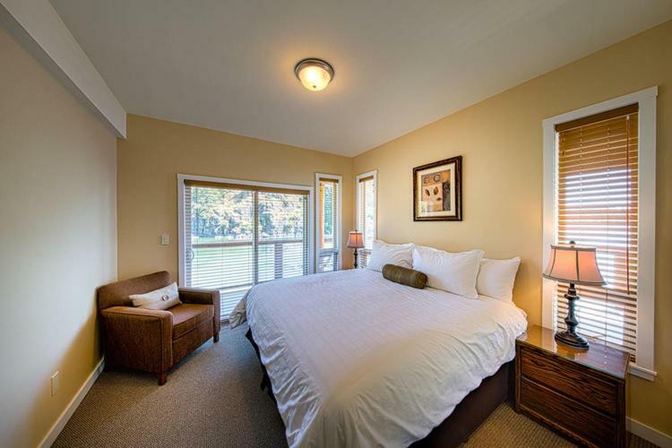 Gowlland Harbour Resort Heriot Bay 외부 사진