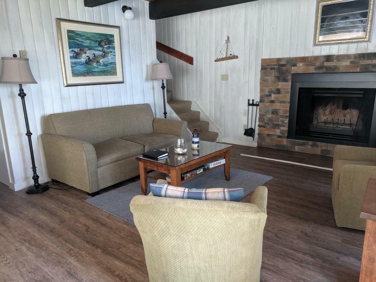 Gowlland Harbour Resort Heriot Bay 외부 사진